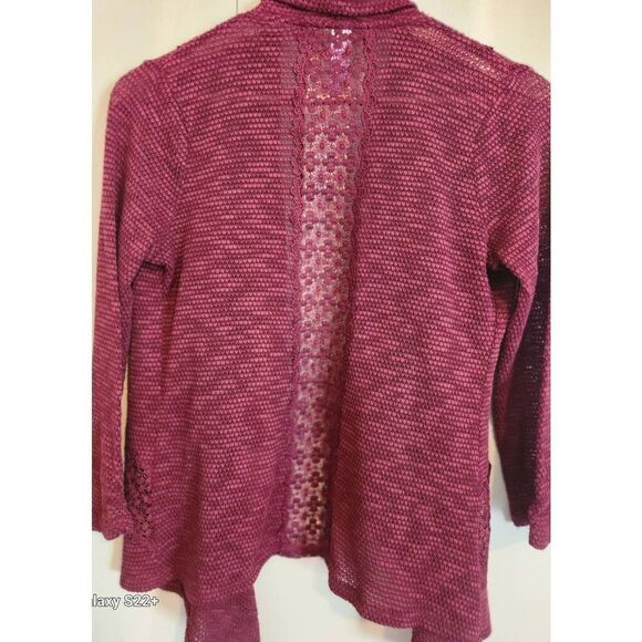 C1 No Boundaries burgundy lacey shrug - Picture 6 of 10